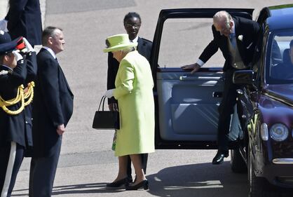 Royal Wedding: colori accesi per Elisabetta 3