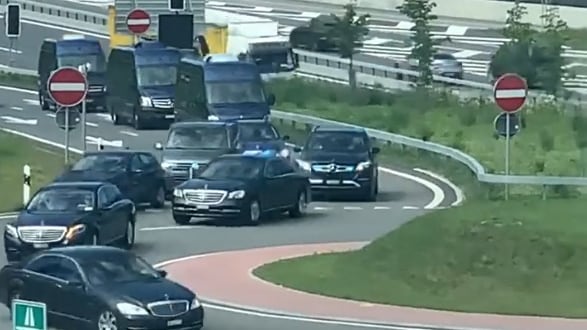 Quel corteo di auto blu che ha 'scortato' Di Maio a Mendrisio