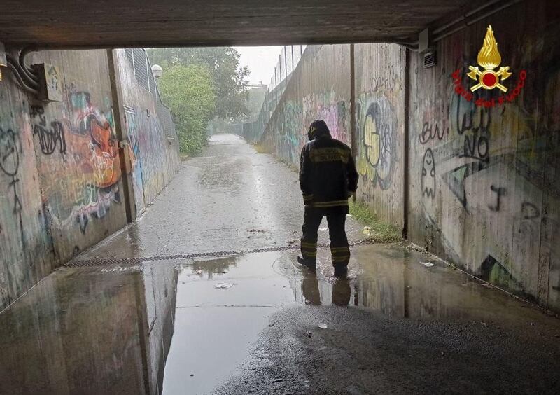 Maltempo in Emilia Romagna, Vigili del fuoco al lavoro 3