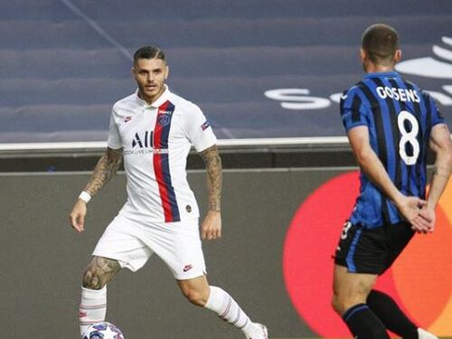 Icardi, pioggia di insulti sui social: "C... esulti che hai toccato un pallone?"