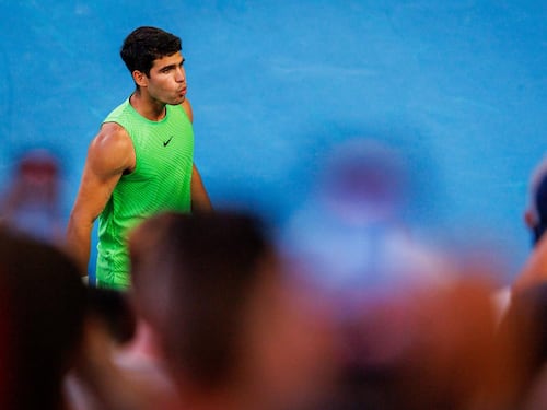 Alcaraz, nuovo stop: rinuncia a Cincinnati, e ora anche lo US Open è a rischio. Nadal: “Ho avuto la stessa lesione”