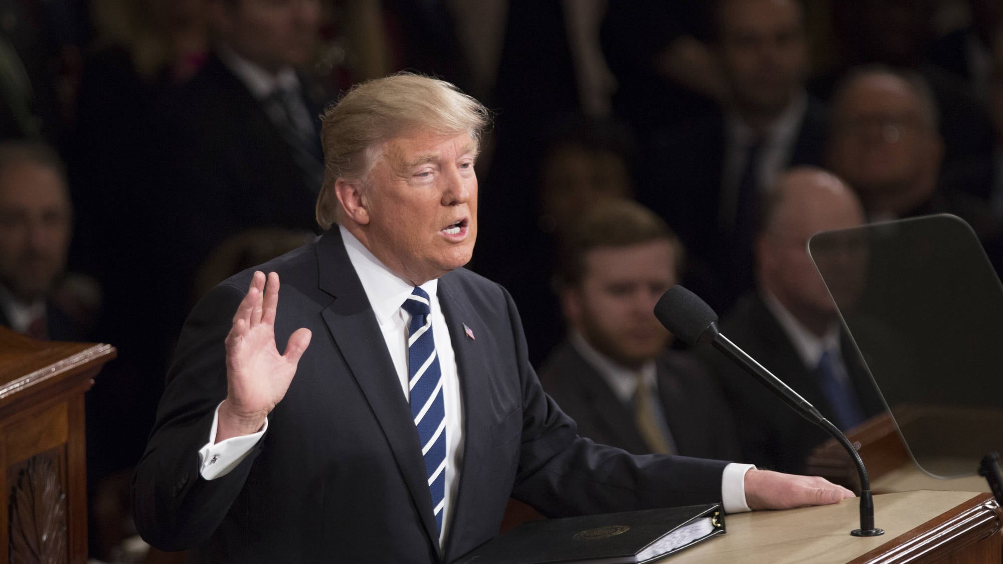 Trump cambia registro: stavolta prevale la "colomba"