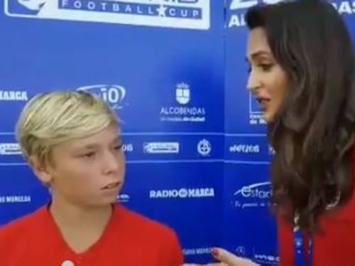 Il fairplay di Totti jr: calcia fuori il pallone con il portiere a terra