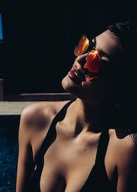 Kylie Jenner mostra il seno su Instagram 7