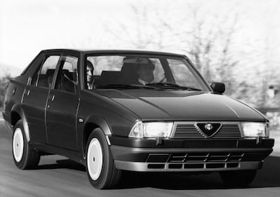 Alfa 75: guarda la gallery 6