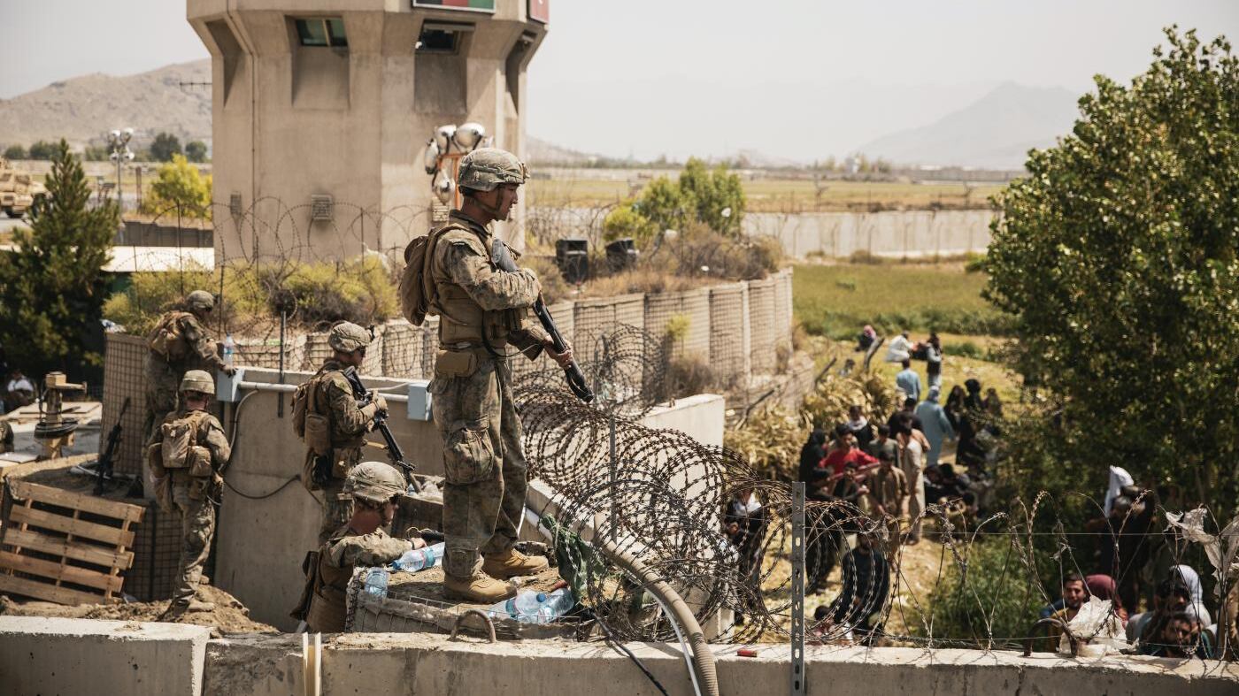 Kabul, è caos in aeroporto. Scatta l'allarme al Pentagono
