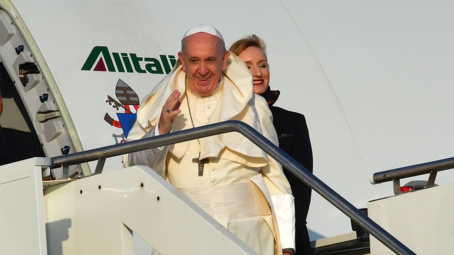 Il Papa verso l'Africa: "Onore se mi attaccano gli americani"