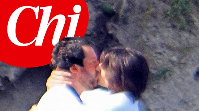 Matteo Salvini e Elisa Isoardi in vacanza a Ischia per le prove di convivenza: "Pronti per le nozze"