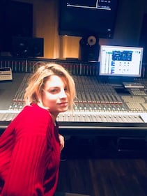 Emma Marrone, sexy foto prima del tour 4