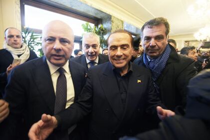 Berlusconi a Napoli: visita nel centro storico 3