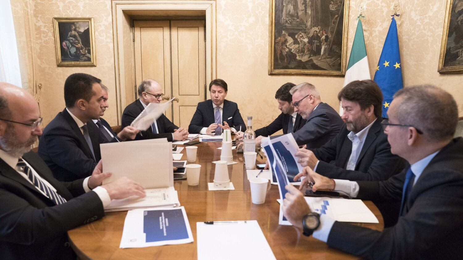 Reddito di emergenza e Tav. Nel governo è lite continua