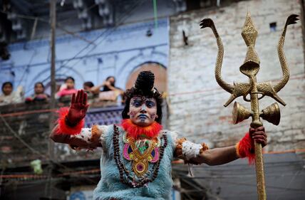 Colori, serpenti e cannabis, la due giorni del festival di Shiva in India 7