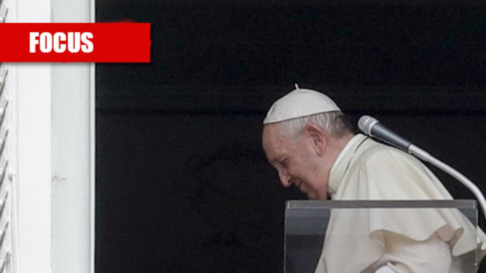 Si è spenta la "forza" del Papa. Che cosa c'è dietro la sua "resa"