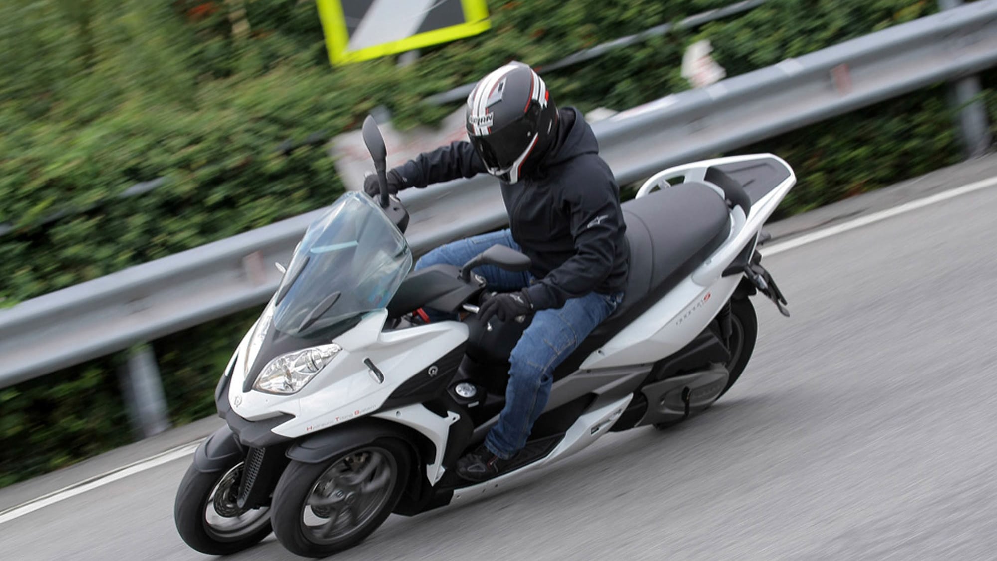 Quadro 350S