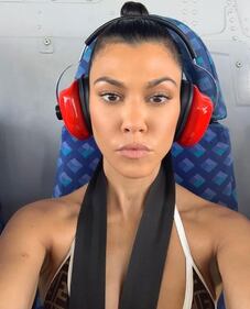 Kourtney Kardashian, le foto più sexy 11