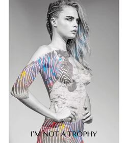 Cara Delevigne si spoglia contro il bracconaggio 4