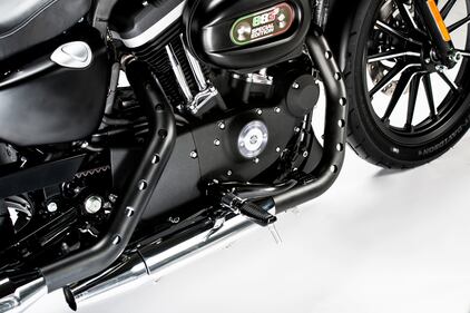 Harley-Davidson Iron 883 Special Edition S 8