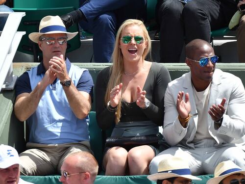 Lindsey Vonn al Roland Garros in tribuna con il nuovo fidanzato