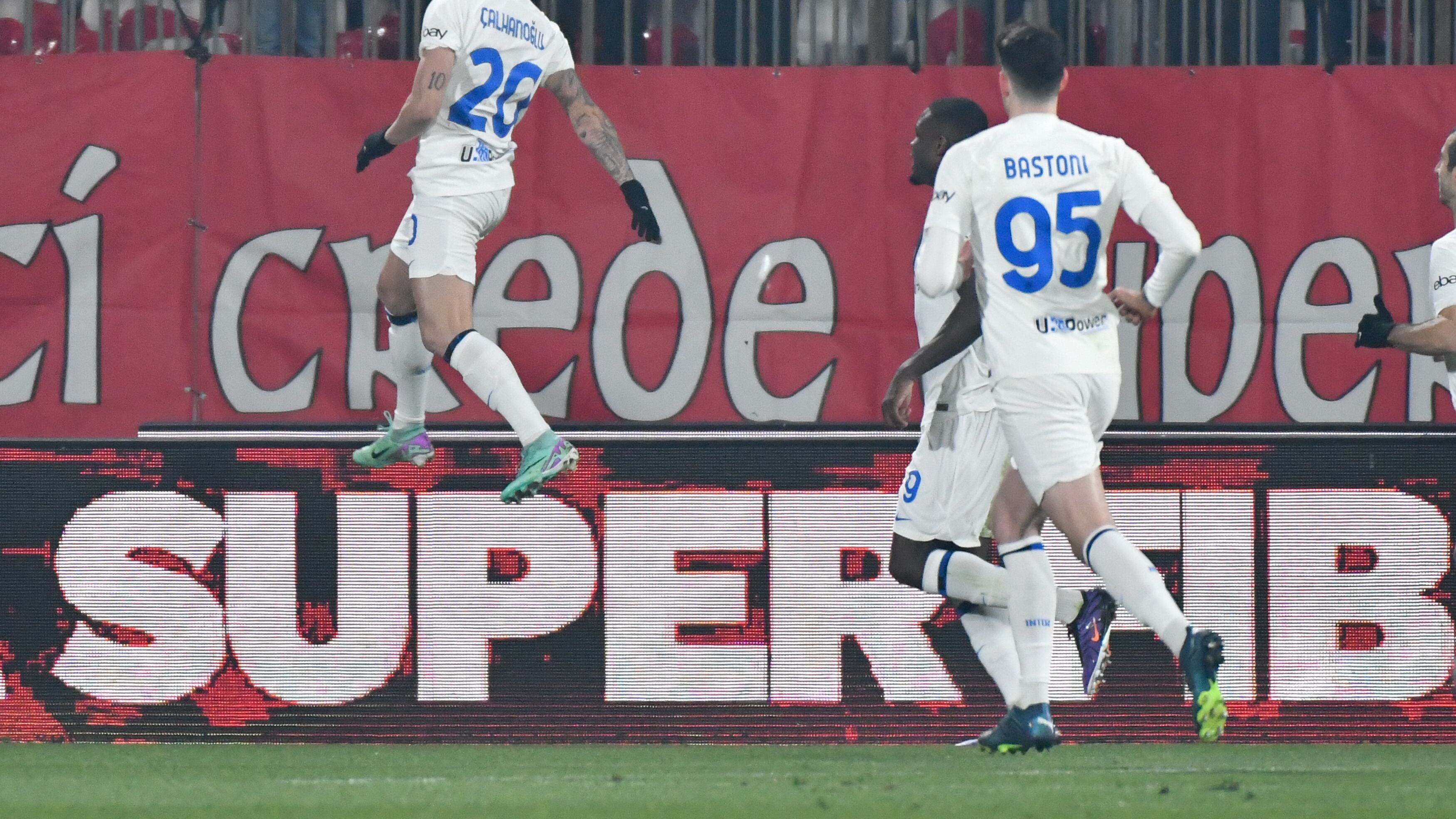 Inter sontuosa a Monza: doppietta Lautaro e Calhanoglu, finisce con un rotondo 5-1