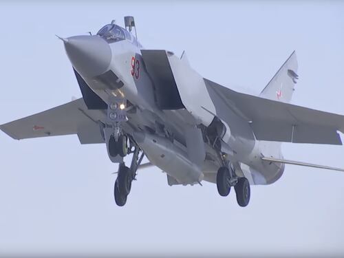 Russia, operativi dieci MiG-31 armati con i missili ipersonici Kinzhal