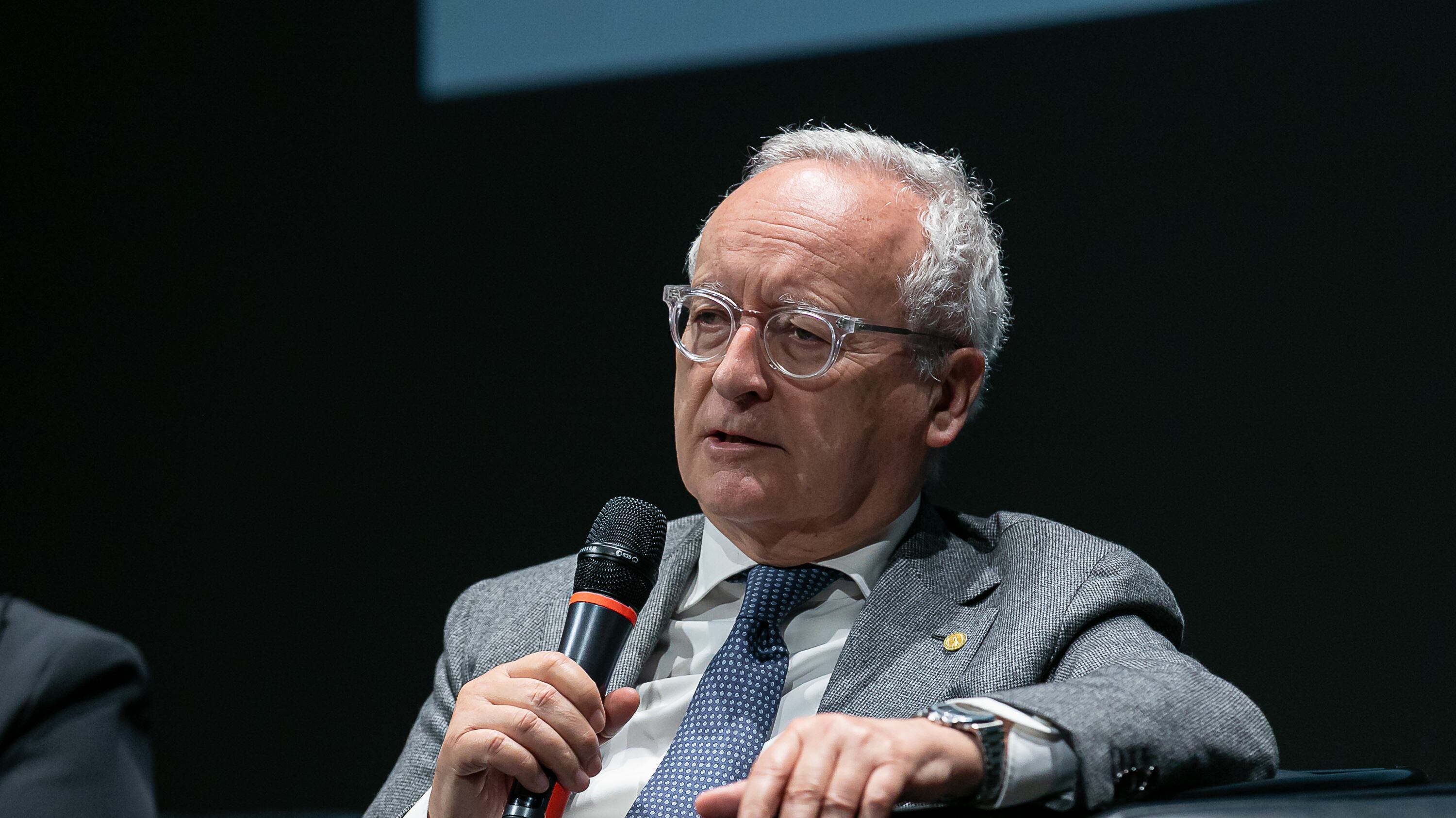 "Tassare i buyback? Non ha senso". Forza Italia persegue la "ricetta liberale" di Berlusconi