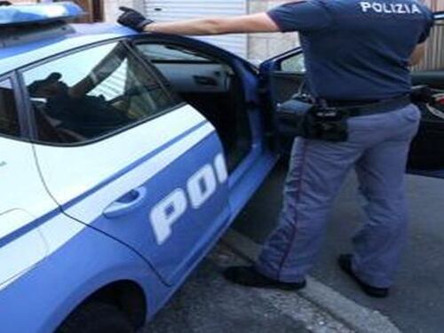 Rapina 10 negozi in 30 minuti. Arrestato "ladro" flash