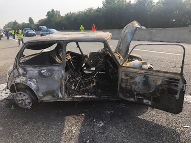 Tragedia sulla Torino-Pinerolo: padre e figlia morte nel rogo dell’auto 3