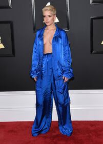 Grammy 2017, i look più sexy sul red carpet 55