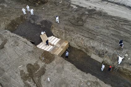 Hart Island, l'isola di New York dove verranno sepolti i morti di coronavirus 16