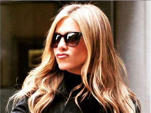 "Troverò l’amore quando busserà alla mia porta". Jennifer Aniston e la sua vita da single convinta