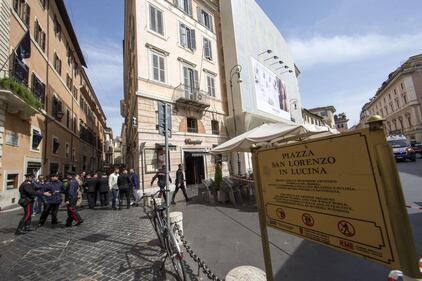 Esplosione al bar Ciampini in Piazza San Lorenzo in Lucina 4