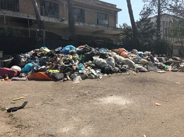 Roma, centinaia di migranti accampati in strada dopo lo sgombero dei palazzi occupati 2