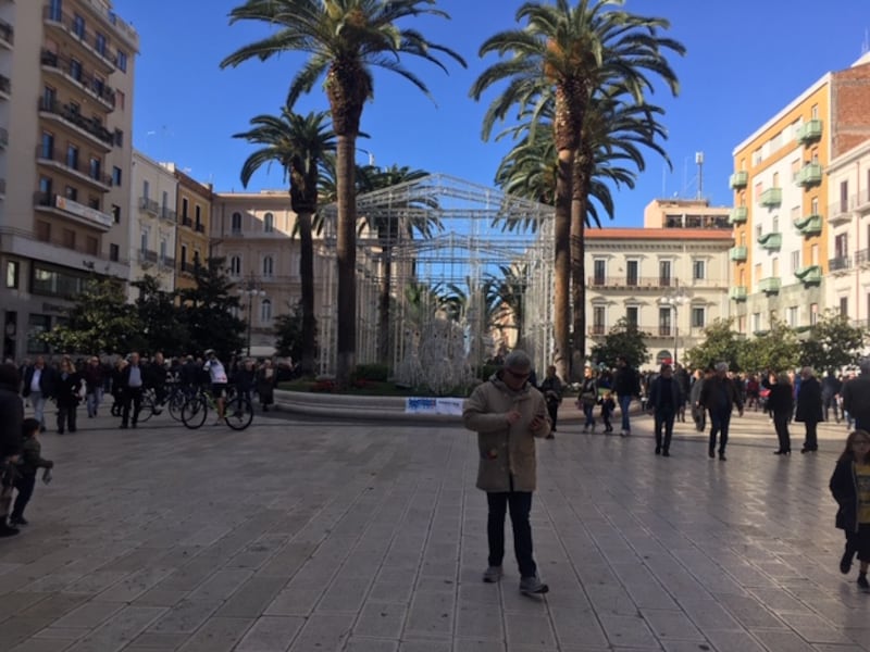 Le sardine scendono in piazza anche a Taranto 10