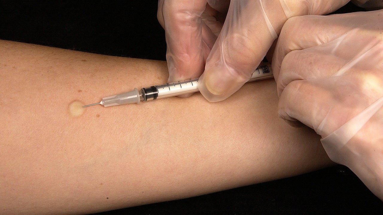 Studente scuola media colpito da tubercolosi: paura tra i compagni