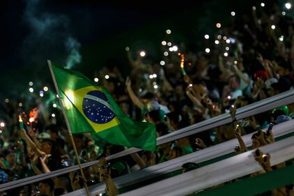 Chapecoense, il tributo alle vittime allo stadio di Medellin 14
