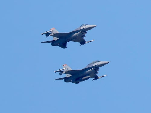 L'esercitazione Nato manda in tilt i voli: cosa può succedere fino al 23 giugno
