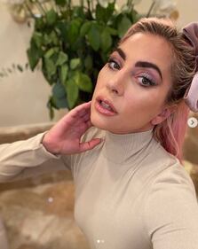 Lady Gaga, selfie in quarantena 5