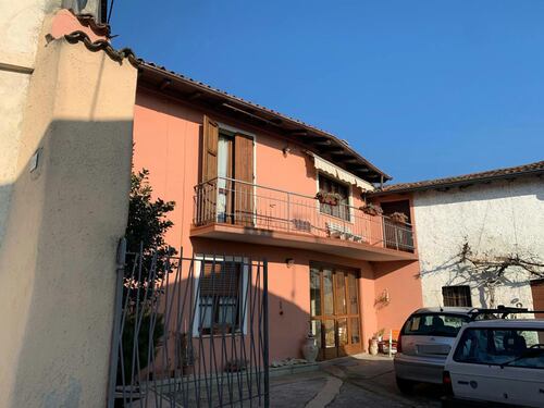 Sgozza il marito davanti al figlio 15enne. Omicidio choc nel Bresciano