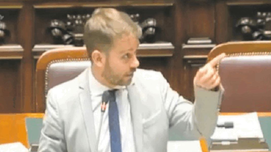 Rissa sovranista in Aula Botte tra leghisti e Fdi