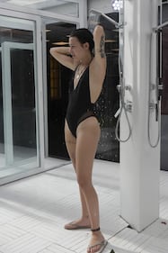Antonella Mosetti e Asia Nuccetelli sexy al Grande Fratello Vip 36