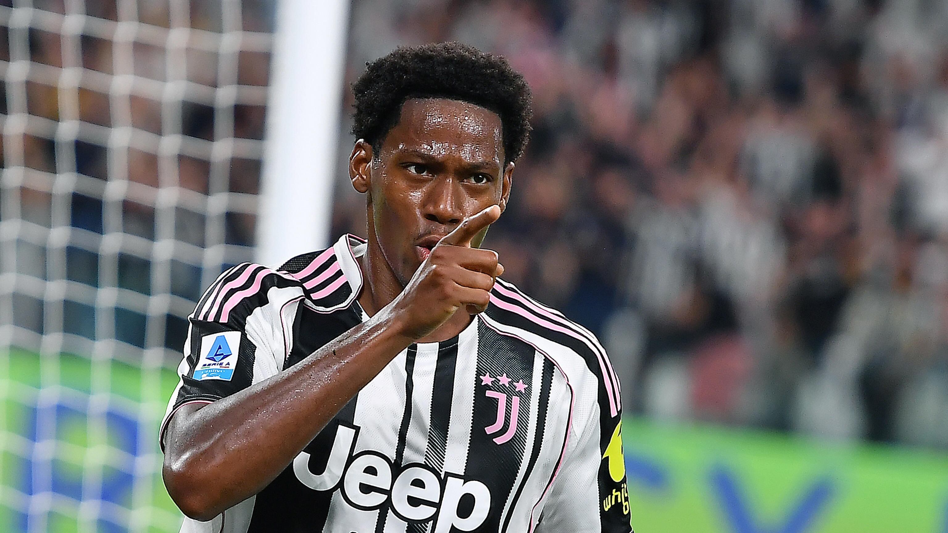 David e Vlahovic fanno volare la Juve: i bianconeri superano al debutto il Parma
