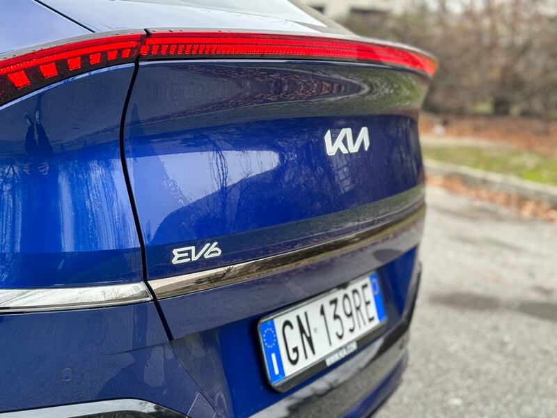Kia EV6 GT: guarda la gallery della nuovo crossover GT sportiva da 585 CV 12