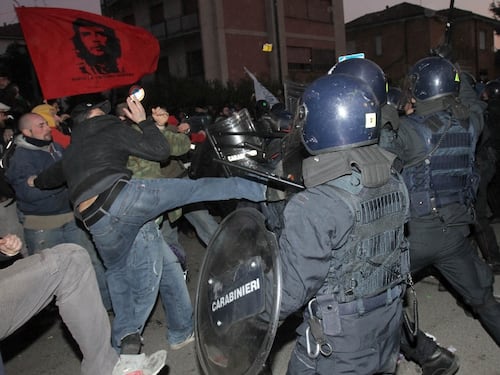Un rapporto preoccupa l'Italia: "Boom estremisti di sinistra"