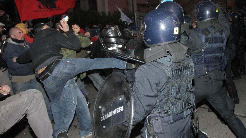 Un rapporto preoccupa l'Italia: "Boom estremisti di sinistra"