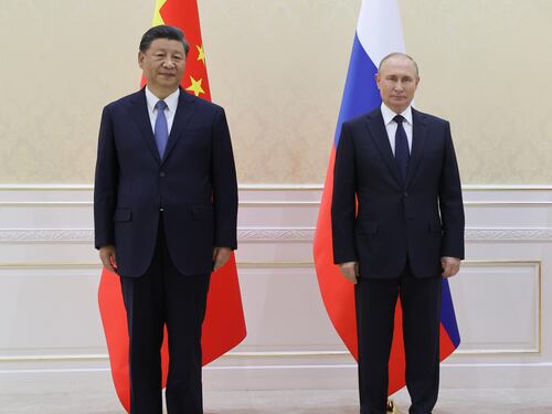 "Appoggio totale su Taiwan". Putin va (in ginocchio) da Xi. Sull'Ucraina il Dragone tace