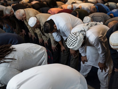 Covid, bufera sugli strani fondi islamici