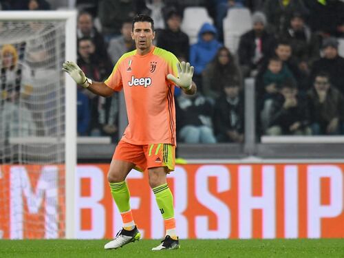 Buffon si prende il Tapiro d'Oro: la sua immagine usata per speculazioni finanziarie