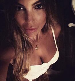 Sotto il vestito niente: Sarah Nile hot su Instagram 12