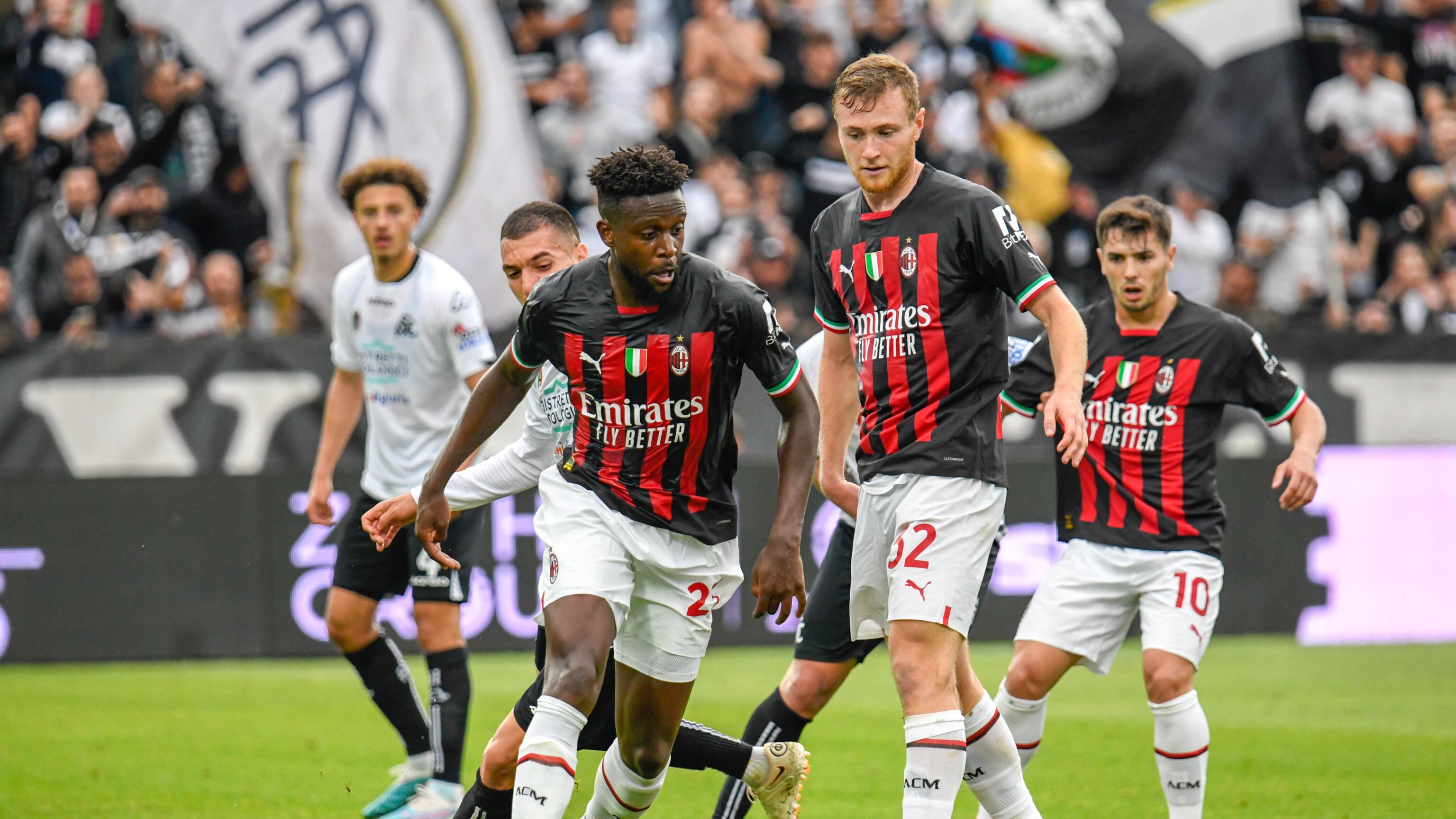 Gli enigmi del Diavolo: i gol piazzati e Leao. Va schierato oppure no?