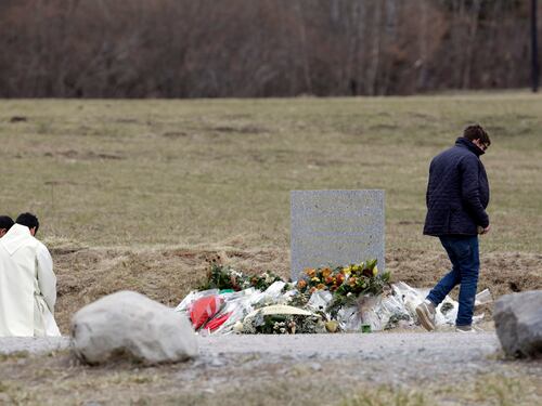 Disastro Germanwings, la lettera di Lufthansa: “I passeggeri non hanno avuto paura di morire”